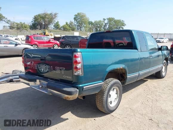 1996 Chevrolet Silverado 1500 с VIN 1GCEC19M6TE114911, выставлен на аукционе IAAI как лот 43199054 с пробегом 174 380 миль миль и . История ставок и продаж доступна на DreamBid. Изображение 4.