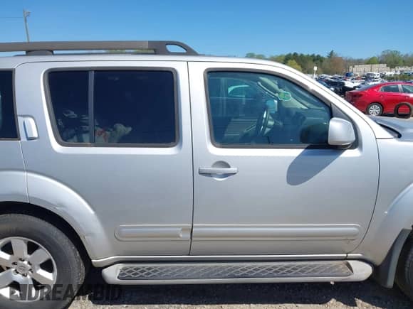 2012 Nissan Pathfinder SV with VIN 5N1AR1NB9CC625487, listed as a IAAI auction lot 41994728 with Not provided miles and . Bid and sale history available at DreamBid. Image 12.