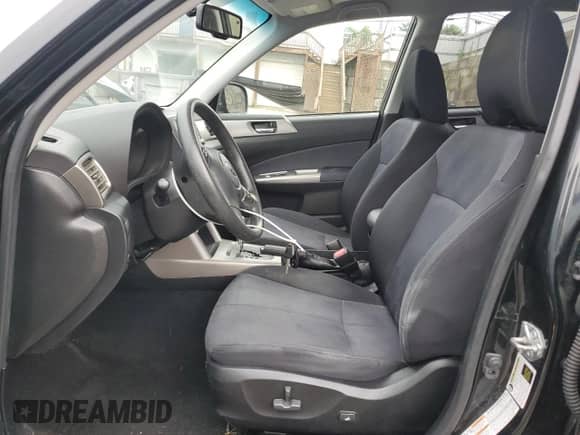 2010 Subaru Forester X Premium z VIN JF2SH6CC5AH751092, wystawiony jako Copart lot #64807045 z przebiegiem 121 303 mil mil oraz Szkoda całkowita • Salvage title. Historia ofert i sprzedaży dostępna na DreamBid. Obrazek 7.