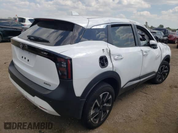 2025 Nissan Kicks SV with VIN 3N8AP6CB6SL331420, listed as a Copart auction lot 68752005 with Not provided miles and Salvage title. Bid and sale history available at DreamBid. Image 3.