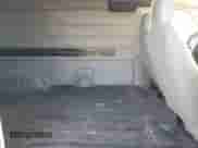 2013 Ford Econoline Cargo Commercial z VIN 1FTNS2EW5DDA61514, wystawiony jako Copart lot #85203014 z przebiegiem 158 672 mil mil oraz Szkoda całkowita • Salvage title. Historia ofert i sprzedaży dostępna na DreamBid. Obrazek 11.