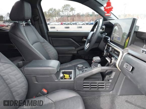 2024 Toyota Tacoma SR5 with VIN 3TYLB5JN1RT039046, listed as a IAAI auction lot 41610499 with 6,455 mi miles and . Bid and sale history available at DreamBid. Image 5.