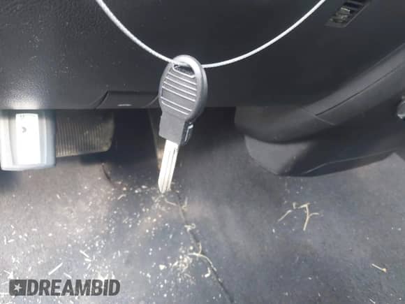 2018 Ram 1500 Big Horn z VIN 1C6RR7GG5JS120639, wystawiony jako IAAI lot #43151998 z przebiegiem 106 930 mil mil oraz . Historia ofert i sprzedaży dostępna na DreamBid. Obrazek 11.