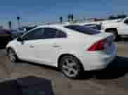 2012 Volvo S60 T5 с VIN YV1622FS2C2112181, выставлен на аукционе Copart как лот 85720475 с пробегом 127 757 миль миль и Списание • Salvage title. История ставок и продаж доступна на DreamBid. Изображение 2.