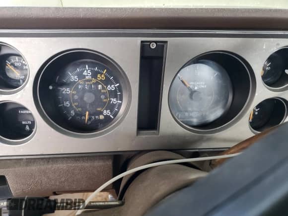 1985 Chevrolet S-10 with VIN 1GCCS14B8F8208307, listed as a Copart auction lot 62553635 with 8,135 mi miles and Clean title. Bid and sale history available at DreamBid. Image 9.