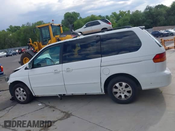 2004 Honda Odyssey EX с VIN 5FNRL18674B078991, выставлен на аукционе IAAI как лот 42677380 с пробегом 169 724 миль миль и . История ставок и продаж доступна на DreamBid. Изображение 14.