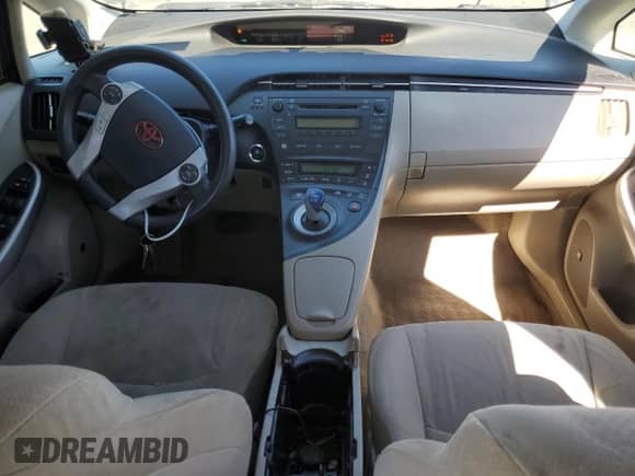 2010 Toyota Prius II with VIN JTDKN3DUXA0175737, listed as a Copart auction lot 84049035 with 321,474 mi miles and Clean title. Bid and sale history available at DreamBid. Image 8.