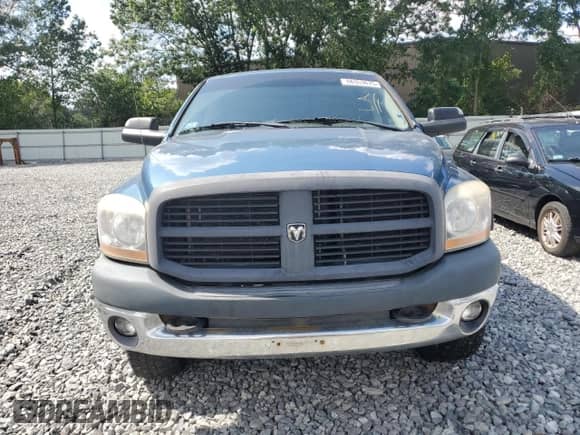 2006 Dodge 2500 SLT with VIN 3D7KS28D36G132010, listed as a Copart auction lot 66353675 with 238,816 mi miles and Clean title. Bid and sale history available at DreamBid. Image 5.