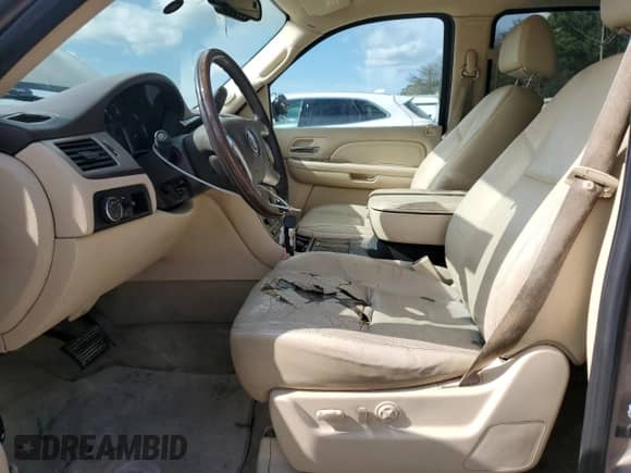 2007 Cadillac Escalade с VIN 1GYFK63887R285121, выставлен на аукционе Copart как лот 68832695 с пробегом 222 300 миль миль и Списание • Salvage title. История ставок и продаж доступна на DreamBid. Изображение 7.