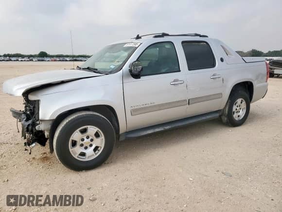 2013 Chevrolet Avalanche LT с VIN 3GNMCFE0XDG150663, выставлен на аукционе Copart как лот 57417395 с пробегом 141 470 миль миль и Списание • Salvage title. История ставок и продаж доступна на DreamBid. Изображение 1.