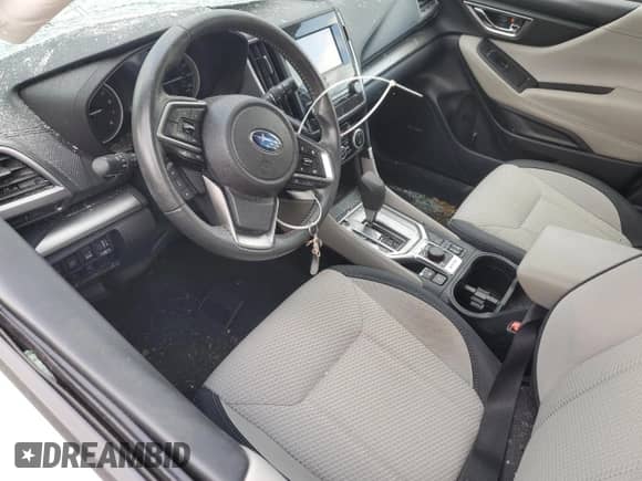 2024 Subaru Forester Premium z VIN JF2SKADC6RH422822, wystawiony jako Copart lot #68727225 z przebiegiem 11 282 mil mil oraz Szkoda całkowita • Salvage title. Historia ofert i sprzedaży dostępna na DreamBid. Obrazek 7.