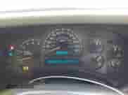 2003 GMC Sierra 1500 SLE с VIN 2GTEC19T331322964, выставлен на аукционе IAAI как лот 41340834 с пробегом 176 777 миль миль и . История ставок и продаж доступна на DreamBid. Изображение 7.