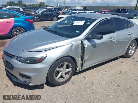 2017 Chevrolet Malibu LS с VIN 1G1ZB5ST2HF251383, выставлен на аукционе IAAI как лот 43287894 с пробегом 128 756 миль миль и . История ставок и продаж доступна на DreamBid. Изображение 17.