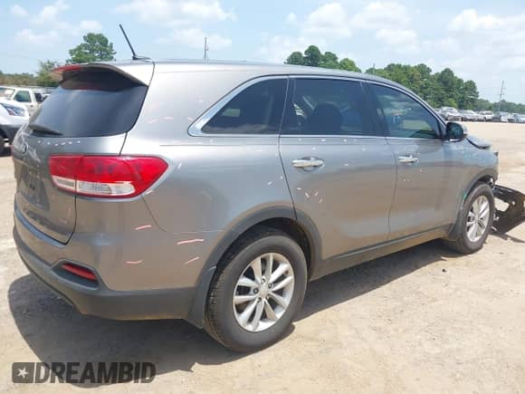 2018 Kia Sorento L с VIN 5XYPG4A34JG431687, выставлен на аукционе IAAI как лот 42753722 с пробегом 81 100 миль миль и . История ставок и продаж доступна на DreamBid. Изображение 4.