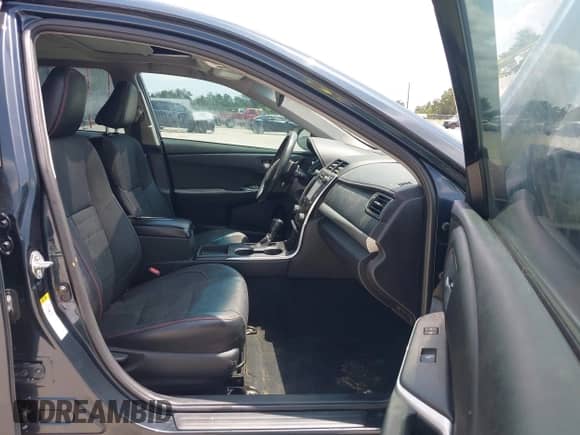 2017 Toyota Camry XLE с VIN 4T1BF1FK6HU332420, выставлен на аукционе IAAI как лот 42512859 с пробегом 190 434 миль миль и . История ставок и продаж доступна на DreamBid. Изображение 5.