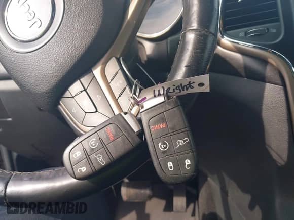 2016 Jeep Grand Cherokee Laredo with VIN 1C4RJFAG3GC396047, listed as a IAAI auction lot 43297273 with 160,023 mi miles and . Bid and sale history available at DreamBid. Image 11.