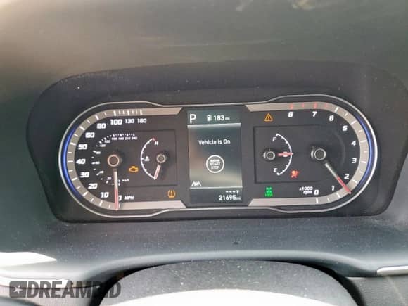 2024 Hyundai Santa Cruz SEL with VIN 5NTJBDDE8RH109075, listed as a Copart auction lot 66052415 with 21,695 mi miles and Salvage title. Bid and sale history available at DreamBid. Image 9.
