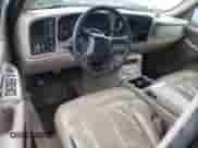 2002 Chevrolet Silverado 1500HD LT с VIN 1GCGK13U52F196739, выставлен на аукционе Copart как лот 76133694 с пробегом 208 404 миль миль и Списание • Salvage title. История ставок и продаж доступна на DreamBid. Изображение 8.