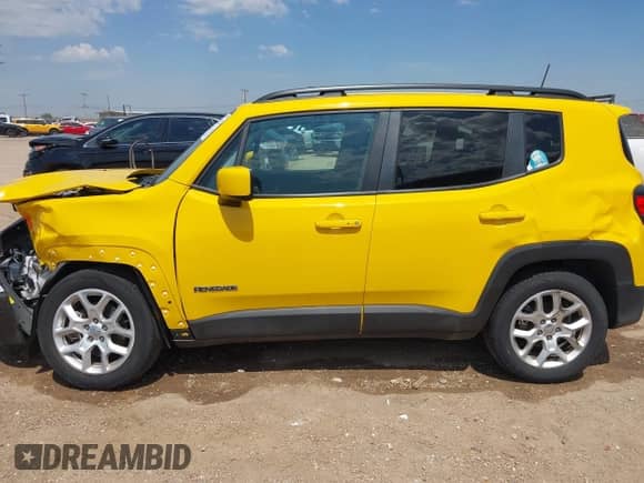 2018 Jeep Renegade Latitude with VIN ZACCJABB2JPJ27064, listed as a IAAI auction lot 42952232 with 44,706 mi miles and . Bid and sale history available at DreamBid. Image 14.