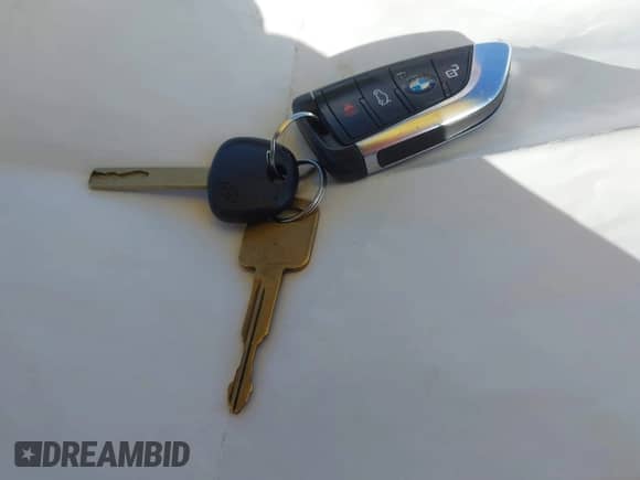 2022 BMW 3 Series 330i xDrive с VIN 3MW5R7J03N8C63600, выставлен на аукционе IAAI как лот 43033304 с пробегом 51 141 миль миль и . История ставок и продаж доступна на DreamBid. Изображение 11.