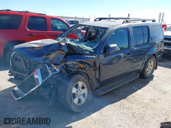 2006 Nissan Pathfinder LE z VIN 5N1AR18W96C655043, wystawiony jako IAAI lot #37875375 z przebiegiem Nie podano mil oraz . Historia ofert i sprzedaży dostępna na DreamBid. Obrazek 2.