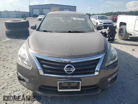 2015 Nissan Altima SV с VIN 1N4AL3AP4FC161120, выставлен на аукционе Copart как лот 70823955 с пробегом 89 072 миль миль и Списание • Salvage title. История ставок и продаж доступна на DreamBid. Изображение 5.