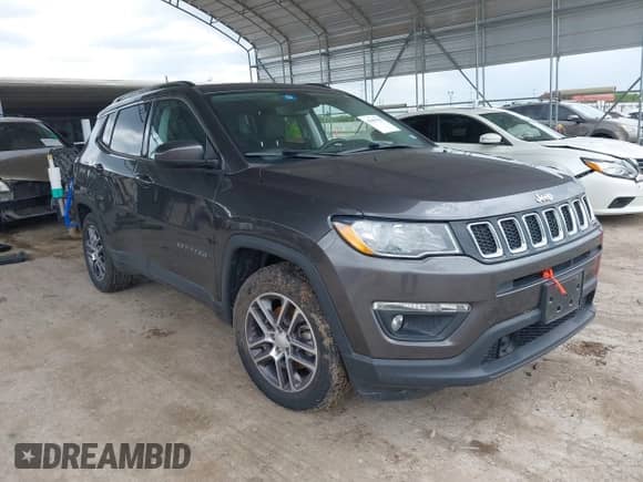 2020 Jeep Compass Latitude z VIN 3C4NJCBB4LT258791, wystawiony jako IAAI lot #42699336 z przebiegiem 36 583 mil mil oraz . Historia ofert i sprzedaży dostępna na DreamBid. Obrazek 1.
