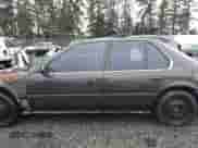 1990 Honda Accord LX z VIN JHMCB7658LC087442, wystawiony jako IAAI lot #41237681 z przebiegiem 215 972 mil mil oraz . Historia ofert i sprzedaży dostępna na DreamBid. Obrazek 13.