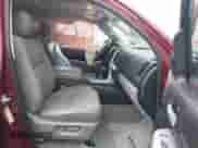 2008 Toyota Tundra Limited с VIN 5TBBV58118S512890, выставлен на аукционе IAAI как лот 41206757 с пробегом 132 816 миль миль и . История ставок и продаж доступна на DreamBid. Изображение 5.