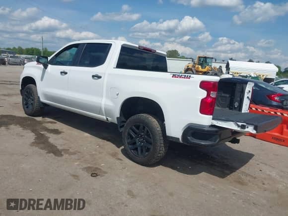 2024 Chevrolet Silverado 1500 Custom Trail Boss с VIN 3GCPDCEK2RG210591, выставлен на аукционе IAAI как лот 42157840 с пробегом 36 744 миль миль и . История ставок и продаж доступна на DreamBid. Изображение 3.