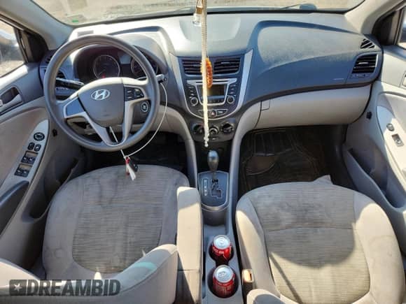 2017 Hyundai Accent SE с VIN KMHCT5AE0HU307566, выставлен на аукционе Copart как лот 83992085 с пробегом 202 876 миль миль и Списание • Salvage title. История ставок и продаж доступна на DreamBid. Изображение 8.