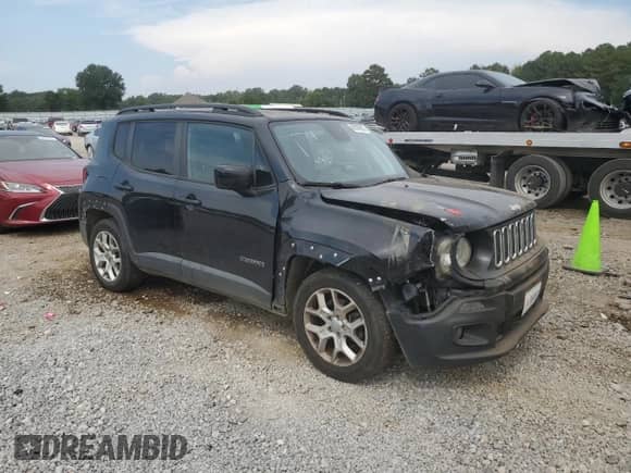 2018 Jeep Renegade Altitude with VIN ZACCJABB5JPJ44425, listed as a Copart auction lot 80088855 with 140,151 mi miles and Clean title. Bid and sale history available at DreamBid. Image 4.