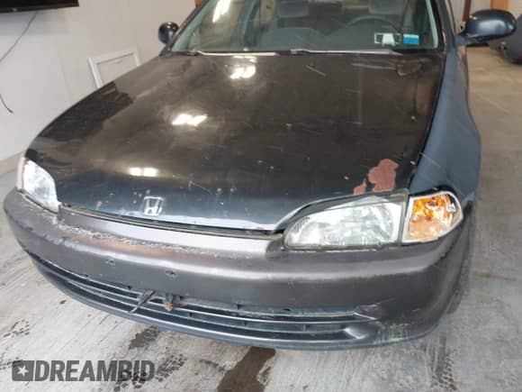 1992 Honda Civic z VIN 1HGEG865XNL071281, wystawiony jako IAAI lot #41605452 z przebiegiem 169 104 mil mil oraz . Historia ofert i sprzedaży dostępna na DreamBid. Obrazek 6.