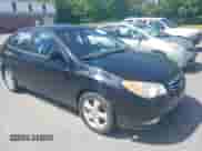 2010 Hyundai Elantra GLS z VIN KMHDU4AD5AU827772, wystawiony jako IAAI lot #42372889 z przebiegiem 192 821 mil mil oraz . Historia ofert i sprzedaży dostępna na DreamBid. Obrazek 1.