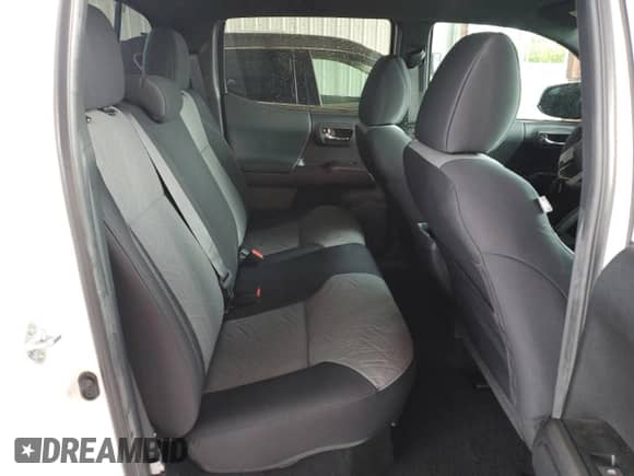 2022 Toyota Tacoma SR5 с VIN 3TMBZ5DN5NM036546, выставлен на аукционе Copart как лот 70096855 с пробегом 25 000 миль миль и Списание • Salvage title. История ставок и продаж доступна на DreamBid. Изображение 10.