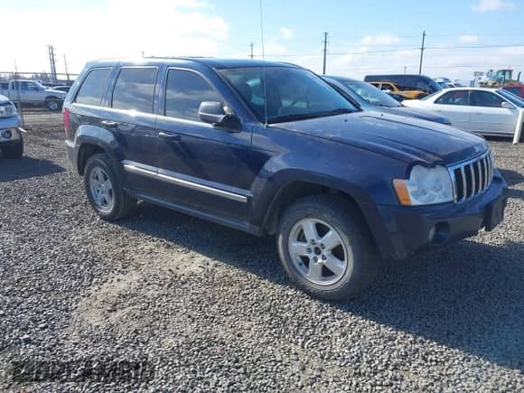 2005 Jeep Grand Cherokee Limited with VIN 1J8HR58245C677238, listed as a IAAI auction lot 41730828 with Not provided miles and . Bid and sale history available at DreamBid. Image 1.