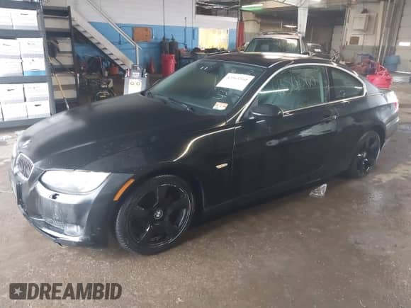 2007 BMW 3 Series 328xi z VIN WBAWV53557PW24102, wystawiony jako IAAI lot #43564560 z przebiegiem 129 338 mil mil oraz . Historia ofert i sprzedaży dostępna na DreamBid. Obrazek 2.