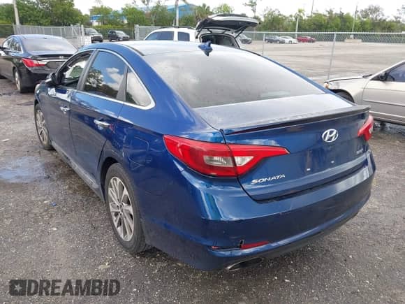 2017 Hyundai Sonata Sport с VIN 5NPE34AF5HH477609, выставлен на аукционе IAAI как лот 43270927 с пробегом 87 216 миль миль и . История ставок и продаж доступна на DreamBid. Изображение 3.