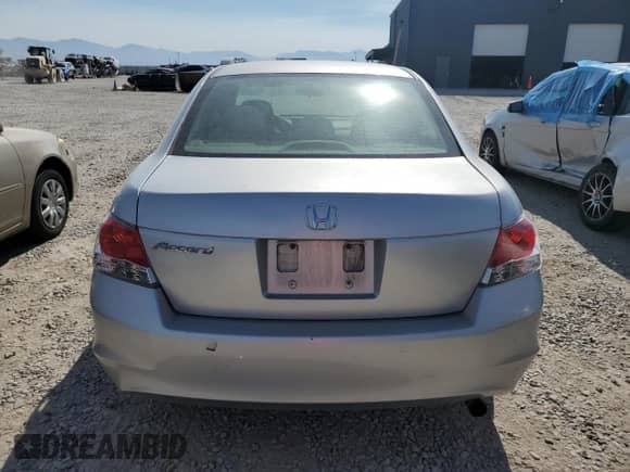 2010 Honda Accord LX z VIN 1HGCP2E30AA077469, wystawiony jako Copart lot #67090645 z przebiegiem 215 319 mil mil oraz Czysty tytuł • Clean title. Historia ofert i sprzedaży dostępna na DreamBid. Obrazek 6.