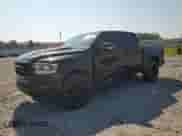 2020 Ram 1500 Rebel z VIN 1C6SRFLT7LN360498, wystawiony jako Copart lot #68648235 z przebiegiem 66 039 mil mil oraz Szkoda całkowita • Salvage title. Historia ofert i sprzedaży dostępna na DreamBid. Obrazek 1.