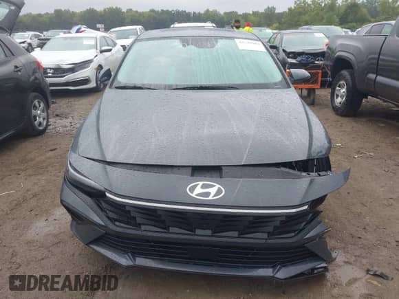 2024 Hyundai Elantra Limited with VIN KMHLP4DG0RU815050, listed as a IAAI auction lot 43139583 with 10,506 mi miles and . Bid and sale history available at DreamBid. Image 13.