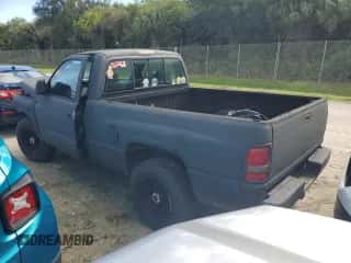 1997 Dodge 1500 с VIN 1B7HC16ZXVS111088, выставлен на аукционе Copart как лот 78022104 с пробегом 249 943 миль миль и На запчасти • Non repairable. История ставок и продаж доступна на DreamBid. Изображение 2.