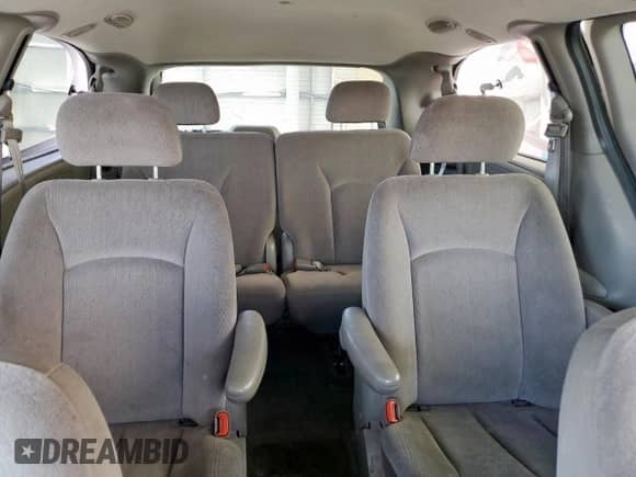 2002 Dodge Caravan EX с VIN 2B4GP74L02R621722, выставлен на аукционе Copart как лот 68510495 с пробегом 210 143 миль миль и Списание • Salvage title. История ставок и продаж доступна на DreamBid. Изображение 10.