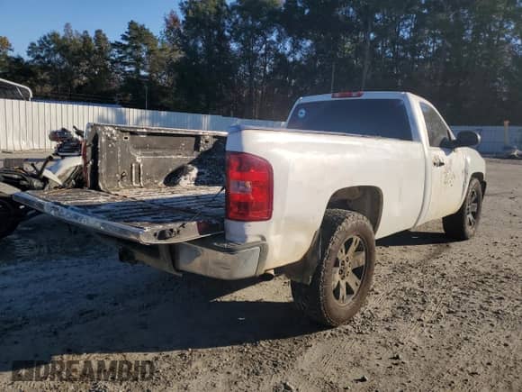 2010 Chevrolet Silverado 1500 Work Truck с VIN 1GCPCPEA7AZ204629, выставлен на аукционе Copart как лот 83430014 с пробегом Не указан миль и Чистый • Clean title. История ставок и продаж доступна на DreamBid. Изображение 3.