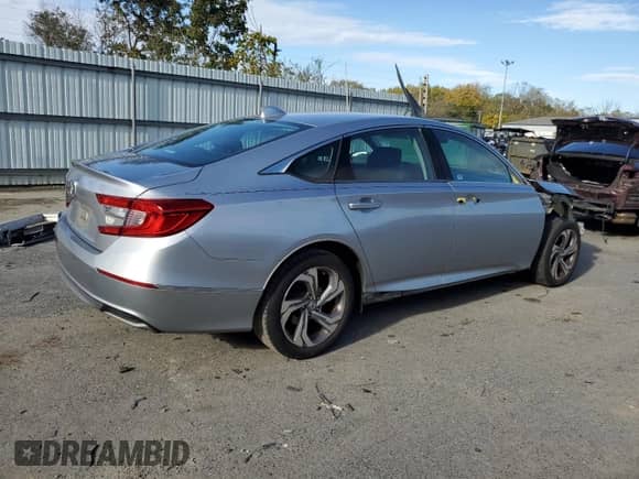 2018 Honda Accord EX с VIN 1HGCV1F49JA013471, выставлен на аукционе Copart как лот 86125215 с пробегом 100 460 миль миль и Списание • Salvage title. История ставок и продаж доступна на DreamBid. Изображение 3.