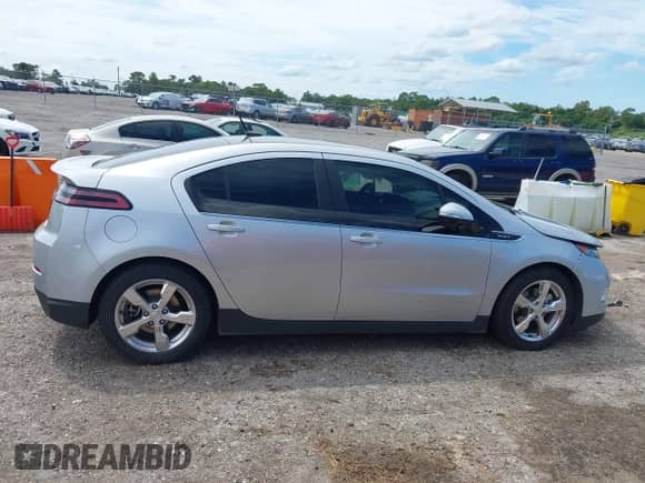 2012 Chevrolet Volt with VIN 1G1RB6E42CU122459, listed as a IAAI auction lot 43257353 with 46,293 mi miles and . Bid and sale history available at DreamBid. Image 13.