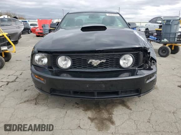 2007 Ford Mustang GT Deluxe z VIN 1ZVHT82H075220762, wystawiony jako Copart lot #90052055 z przebiegiem 103 359 mil mil oraz Czysty tytuł • Clean title. Historia ofert i sprzedaży dostępna na DreamBid. Obrazek 5.