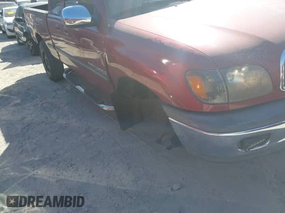 2001 Toyota Tundra SR5 z VIN 5TBBT44171S199971, wystawiony jako IAAI lot #43330687 z przebiegiem 338 000 mil mil oraz . Historia ofert i sprzedaży dostępna na DreamBid. Obrazek 6.