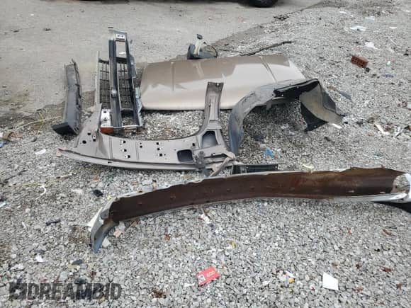 1997 Chevrolet Silverado 1500 with VIN 1GCEC14M0VZ131240, listed as a Copart auction lot 83833085 with 119,514 mi miles and Non repairable. Bid and sale history available at DreamBid. Image 12.