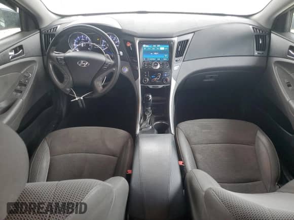 2013 Hyundai Sonata SE z VIN 5NPEC4AC1DH799874, wystawiony jako Copart lot #81925115 z przebiegiem 132 411 mil mil oraz Szkoda całkowita • Salvage title. Historia ofert i sprzedaży dostępna na DreamBid. Obrazek 8.